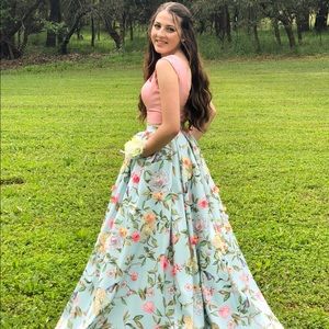 2018 Sherri Hill Prom Dress✨💛